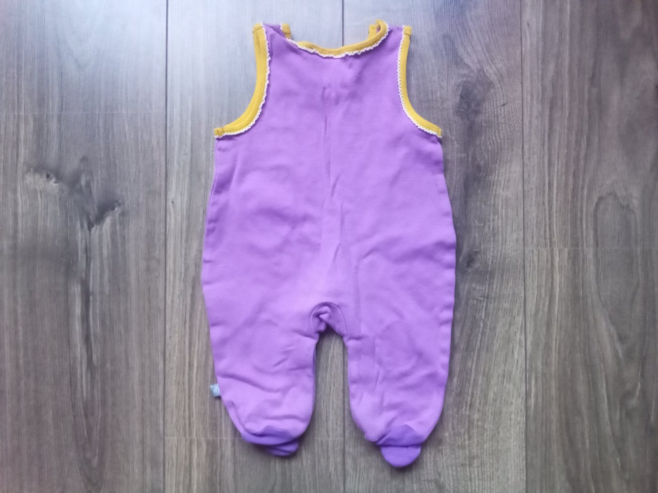 Strampler lila 56 liegelind 100% Baumwolle