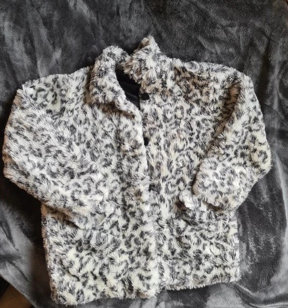 Weiss schwarze Jacke Gr.152  Jacke Gr.152