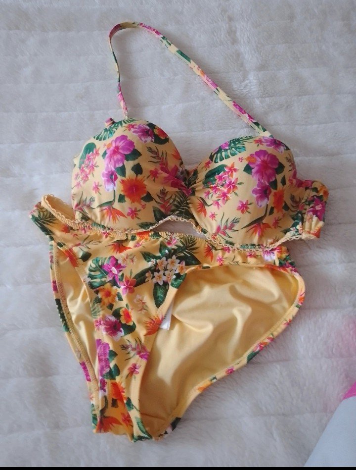 sehr schöner Bikini für Damen