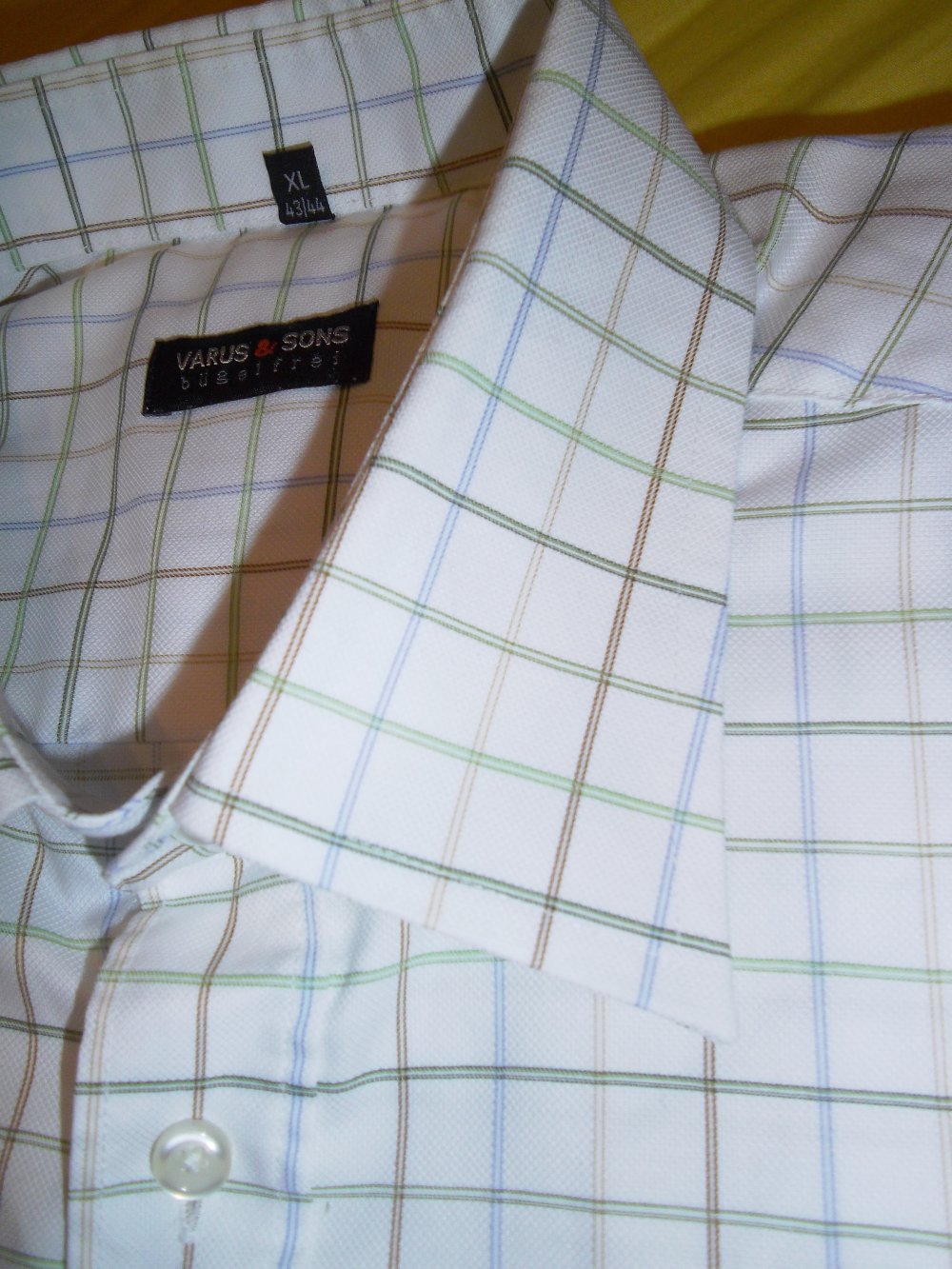 Varus&Sons weiß feines Oberkaro in Gr.XL 43-44cm Kragenweite