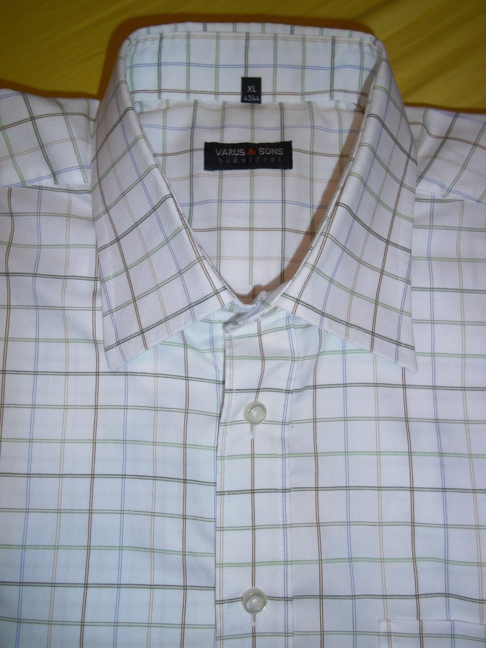 Varus&Sons weiß feines Oberkaro in Gr.XL 43-44cm Kragenweite