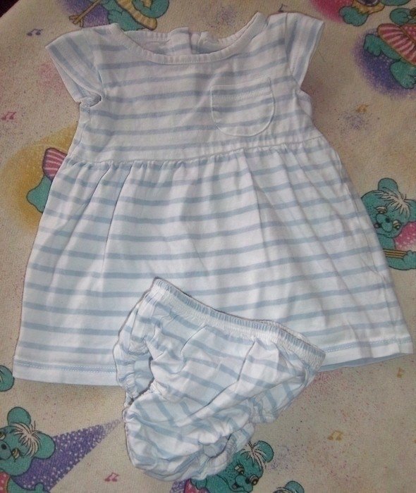 Süßes Kleidchen mit Höschen 0-3 Monate 