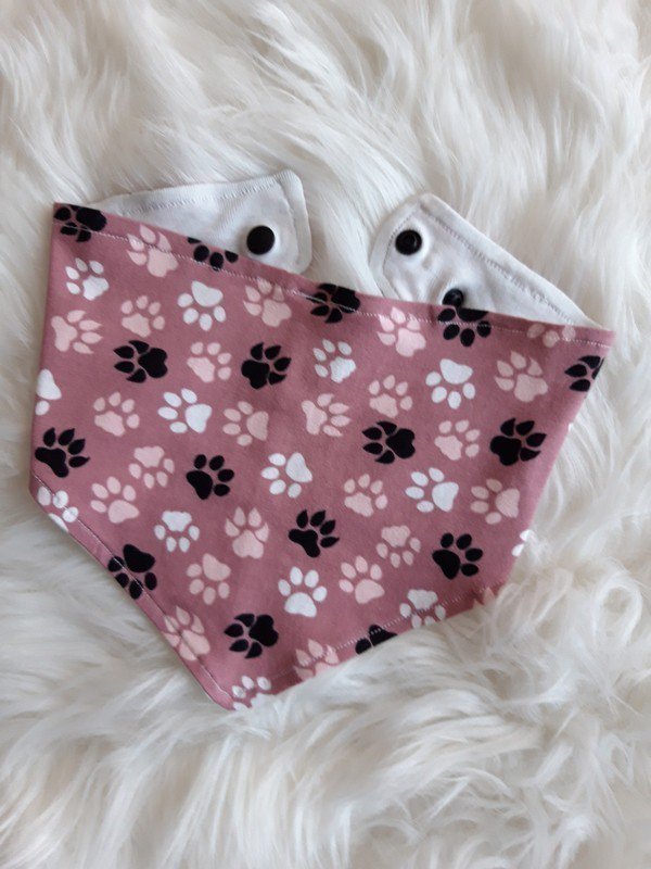 Schönes Set Pumphose, Mütze und Tuch 