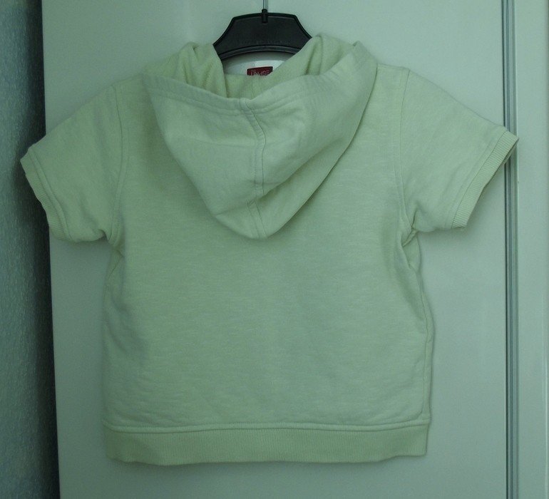 Schöne zart grüne Jacke mit Kapuze von Esprit 