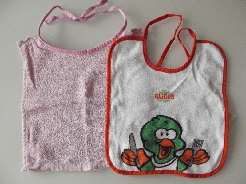 Fünf schöne Lätzchen