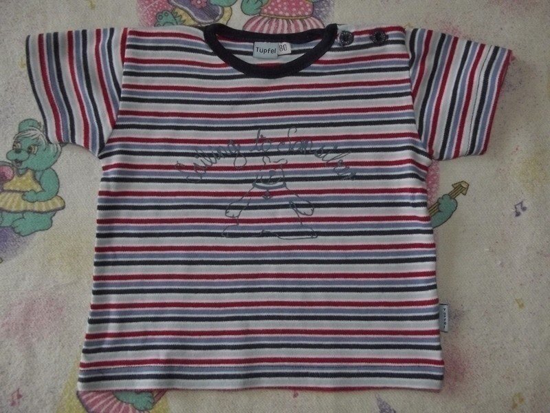 Schöne Latzhose und Shirt von Tüpfel 