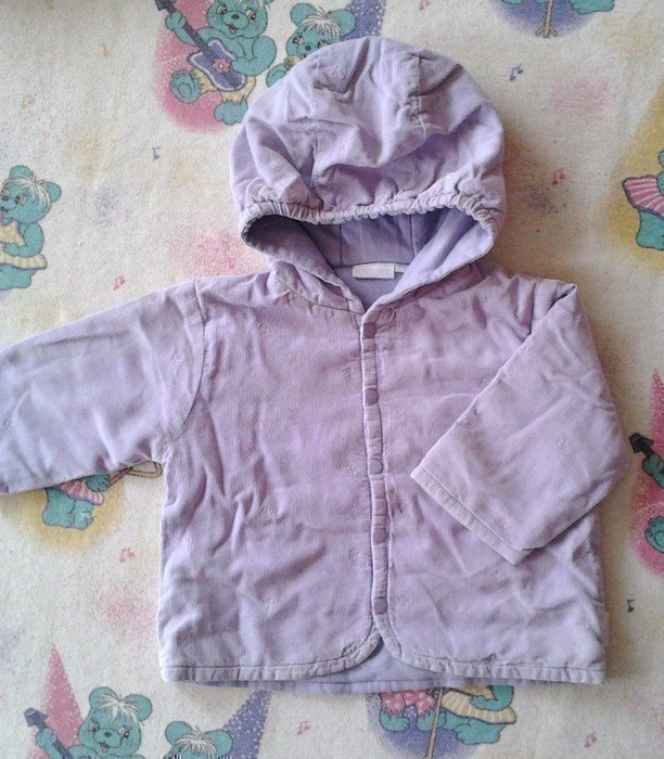 Sehr schönes zart Lila Feincord Jäckchen 