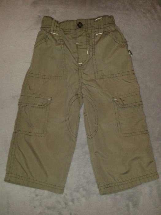 Sehr schöne leichte Sommer- Hose Gr.86