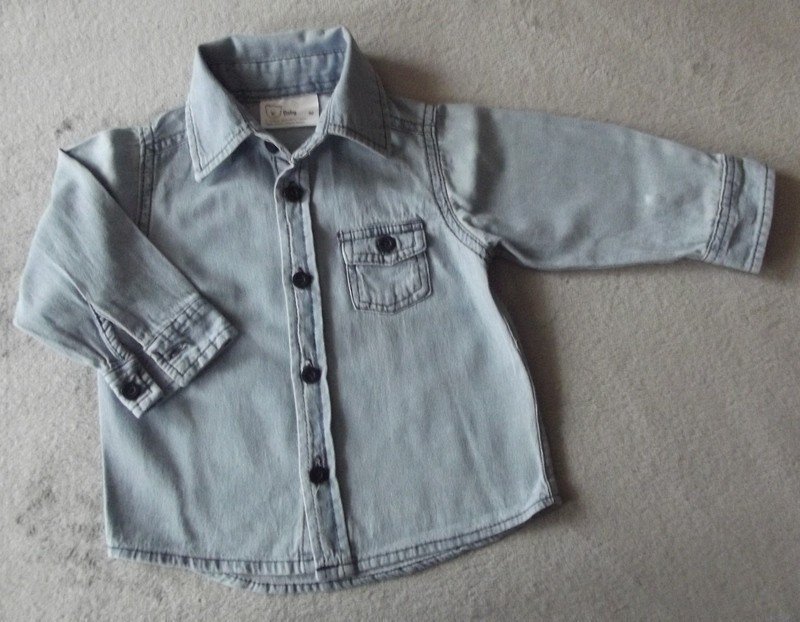 Schönes Langarm Hemd Gr. 80 