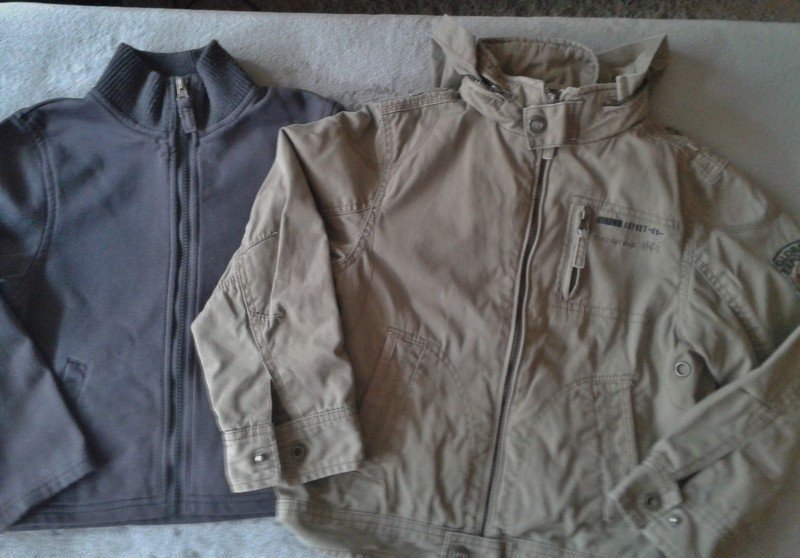 Schöne Jacke mit herauszunehmender Fleece- Jacke Gr. 134 