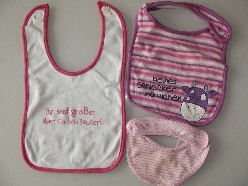 Fünf schöne Lätzchen