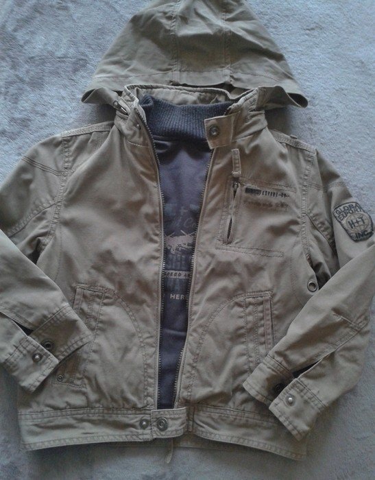 Schöne Jacke mit herauszunehmender Fleece- Jacke Gr. 134 