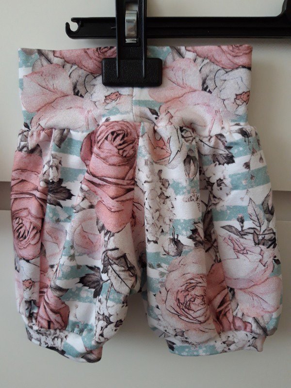 Süßes Set Kleid mit kurzer Pumphose Neu! 