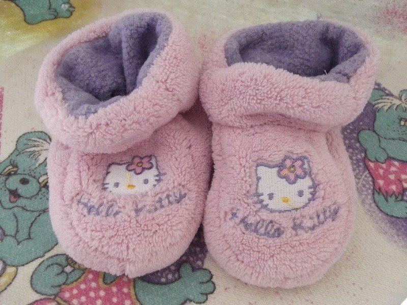 Süße Hello Kitty Baby- Schuhe Gr. 3-6 Monate 