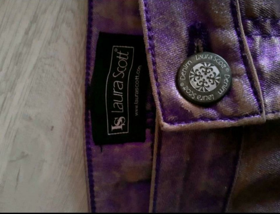 Modische Hose von der Marke LS Laura Scott