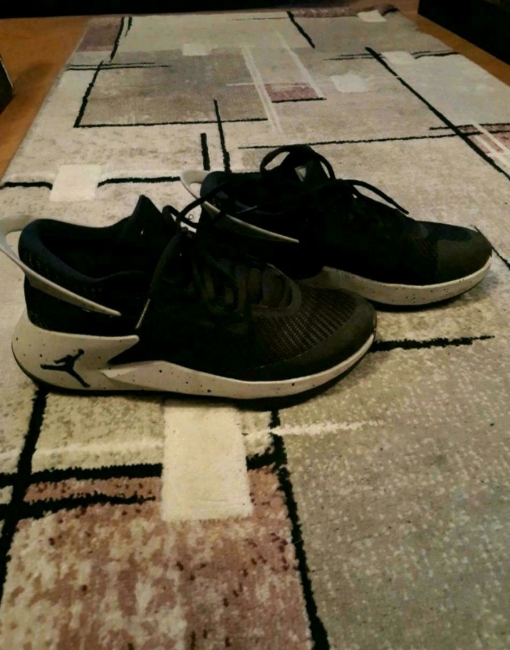 Jordan Sneakers Schuhe 