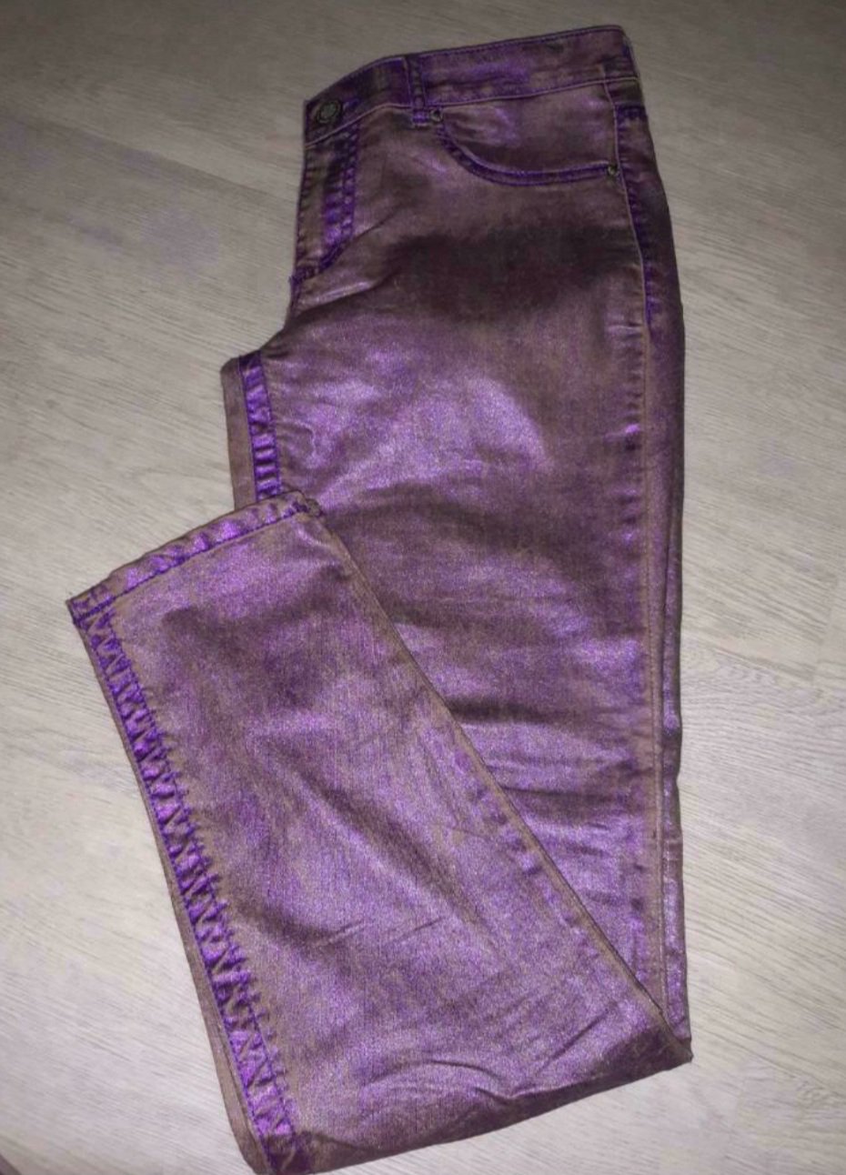 Modische Hose von der Marke LS Laura Scott