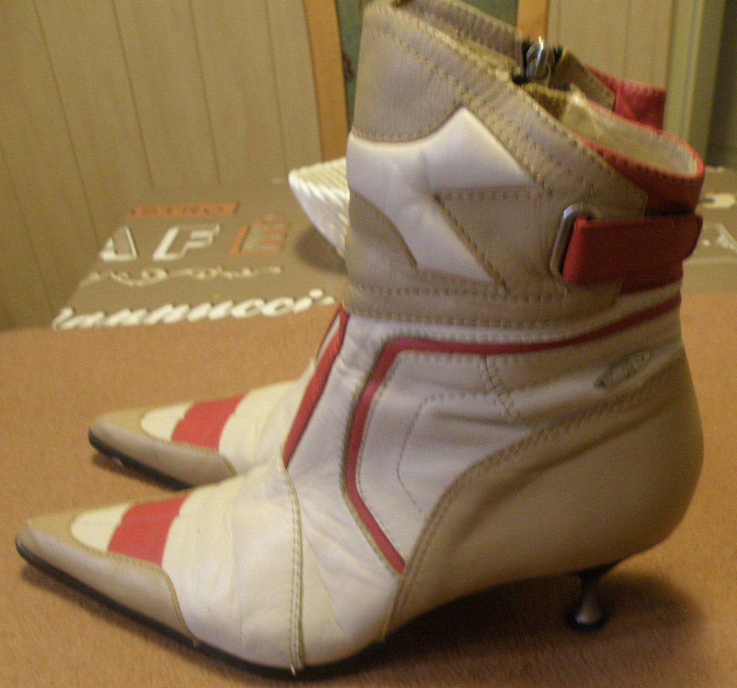 Designerstiefelette von 25X