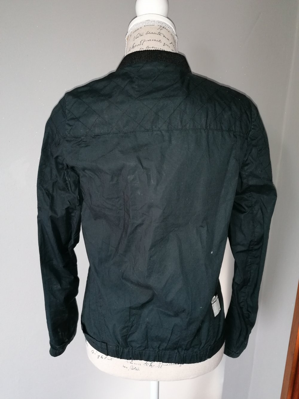 Damen Jäckchen (sehr dünn) 