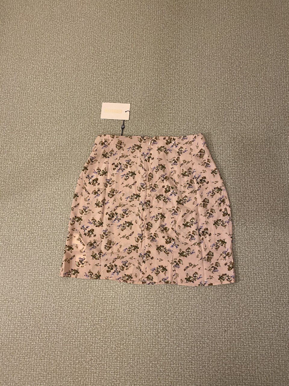 FLOWER MINI SKIRT WITH SPLIT