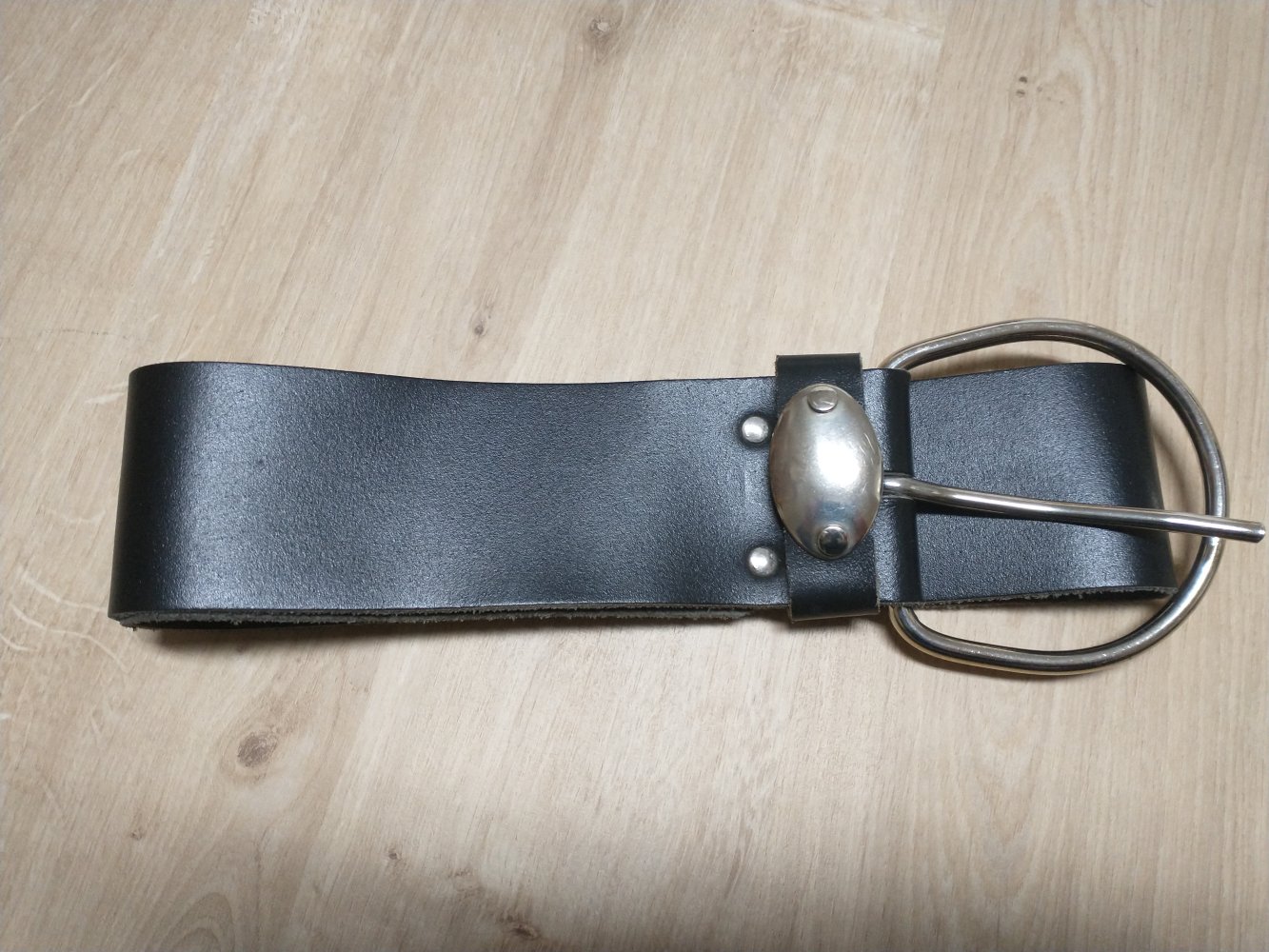 Breiter Ledergürtel mit Riesen Schnalle