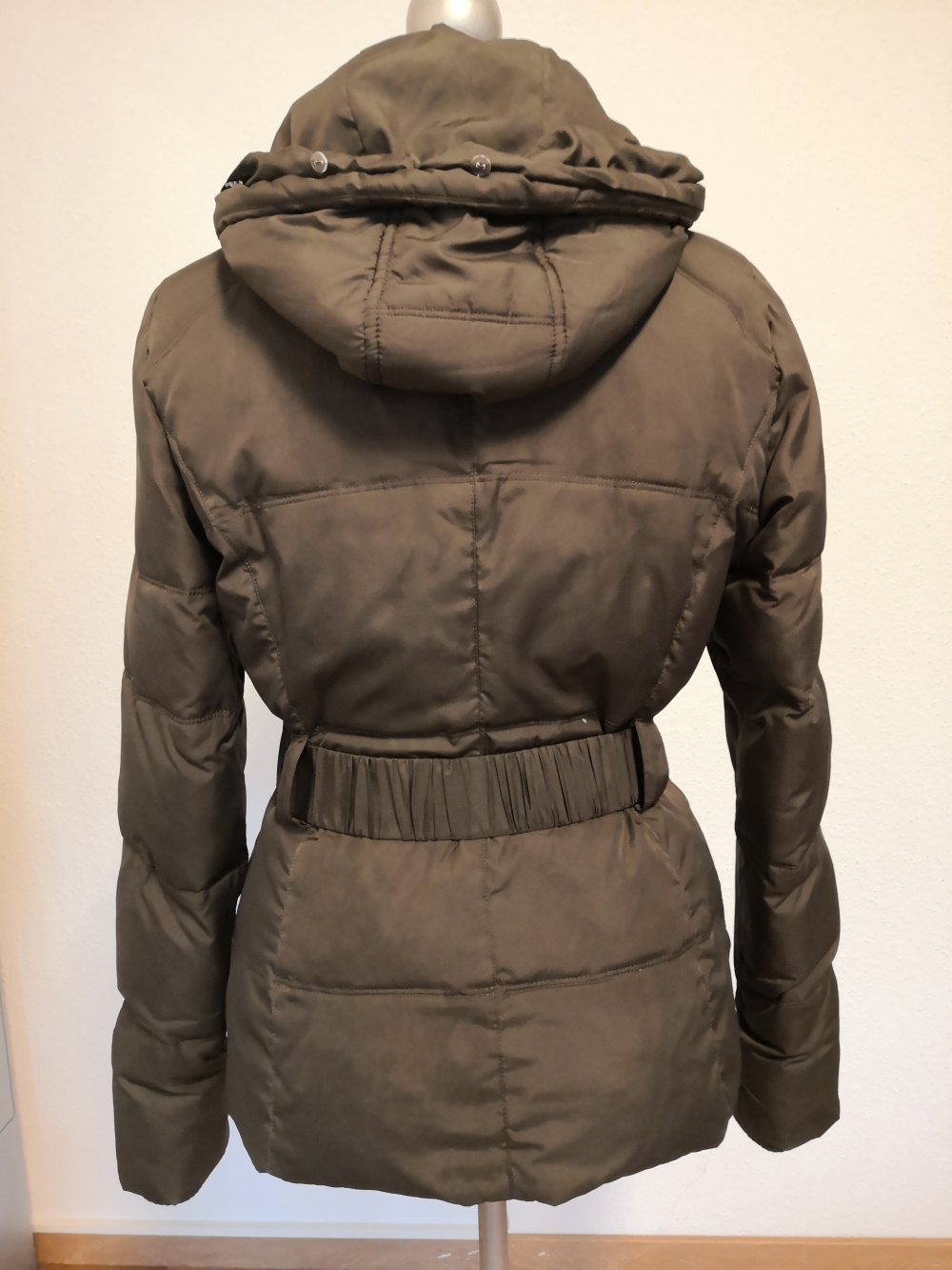 Steppjacke olivgrün mit Kapuze - Größe S