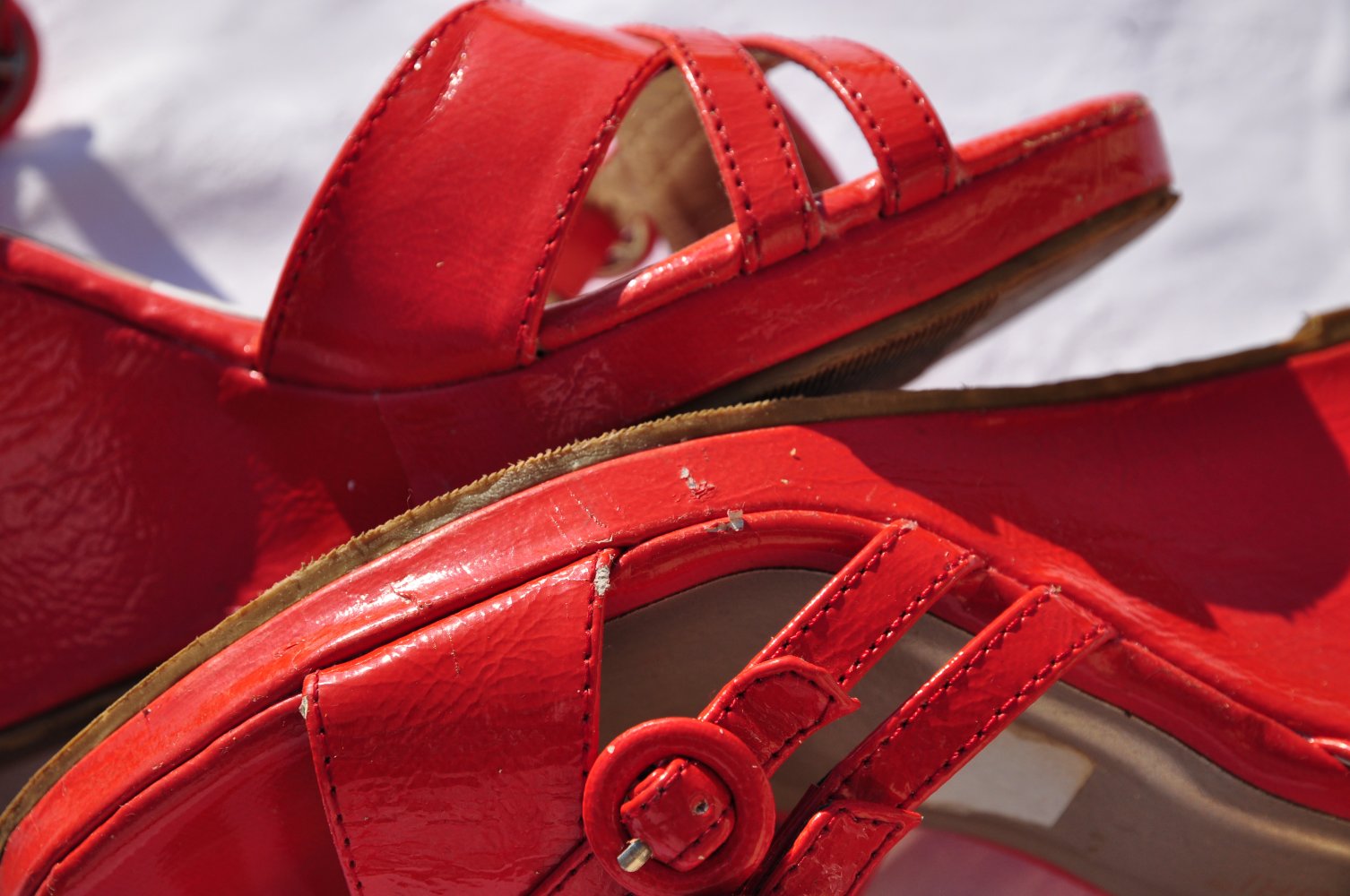 Passender Schuh zum roten Kleid