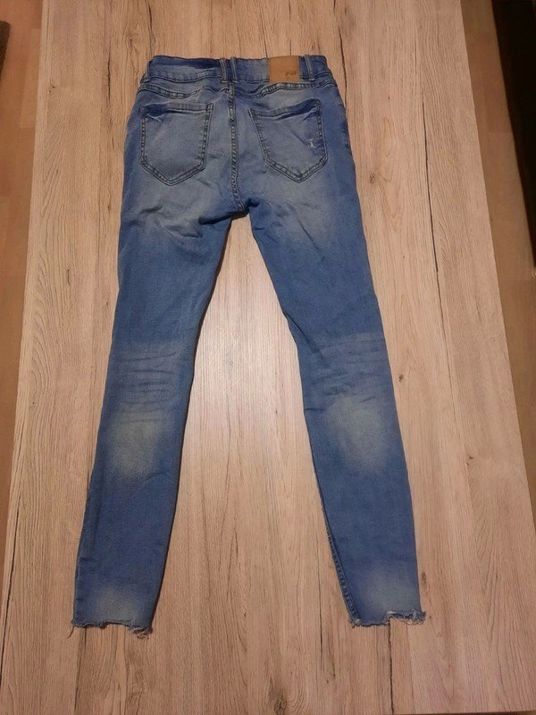 Damen Ripped Jeans skinny low waist Gr. 27 von New Yorker