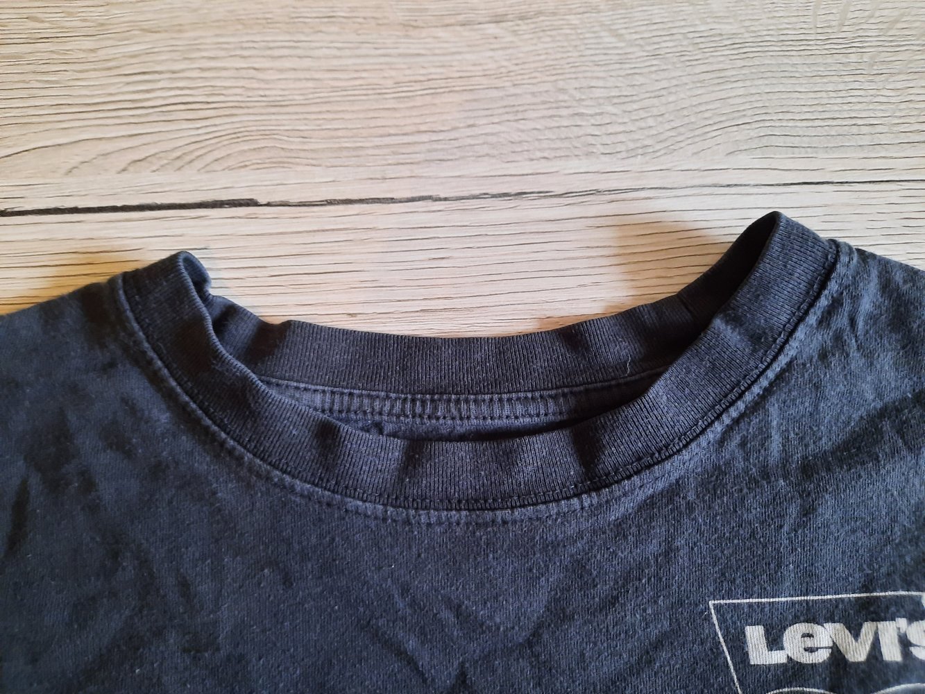Bauchfreier Damen Pullover von Levis