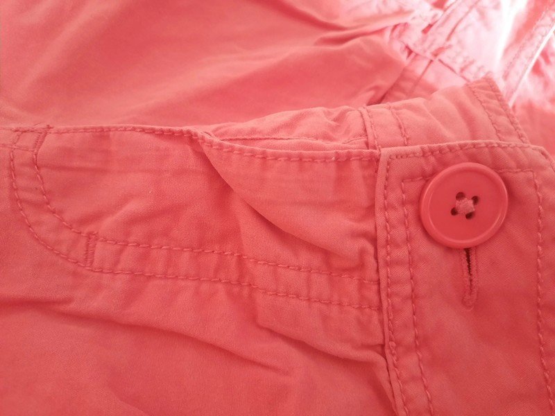 Damen Shorts rot Gr. 36