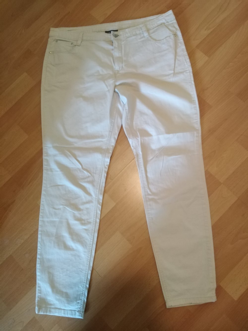 Sommer Hose beige neuwertig Gr.44