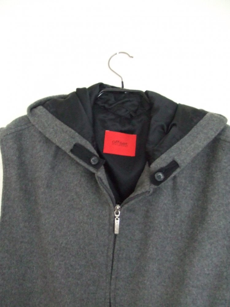 Lederjacke mit Kapuzen-Weste der Marke OFFSET