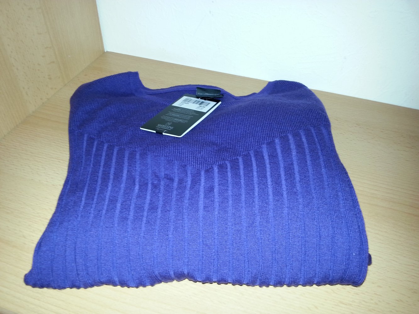 Langarm-Sweatshirt NEU