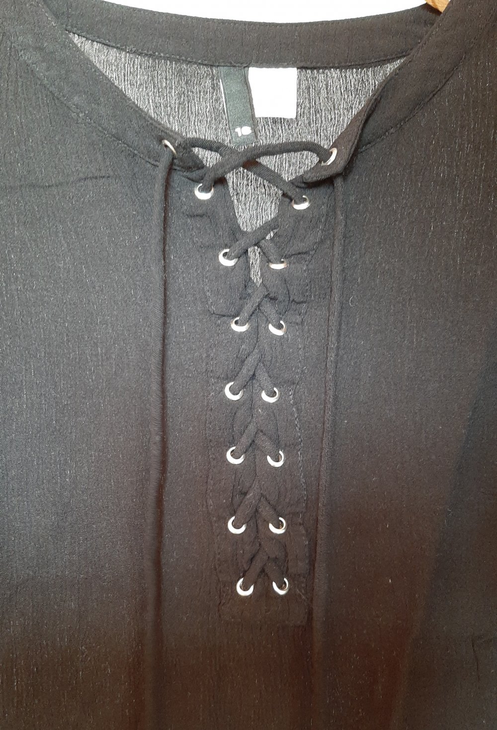 Bluse mit Schnürung