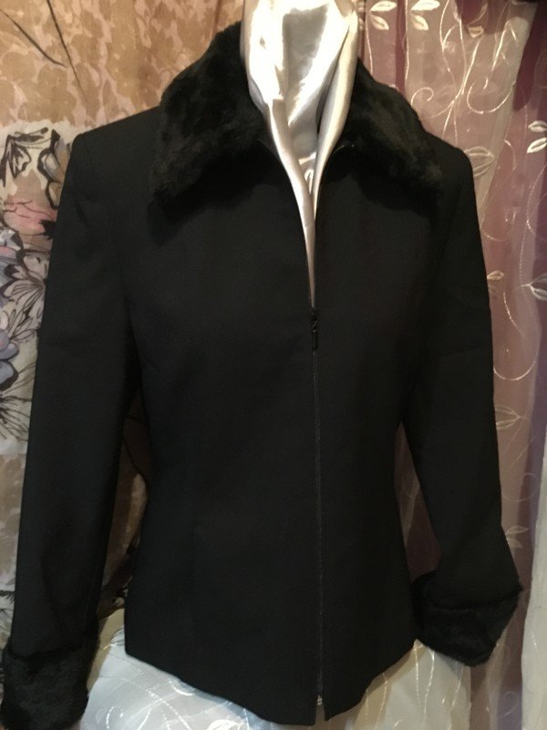 Blazer mit Kunstfellkragen