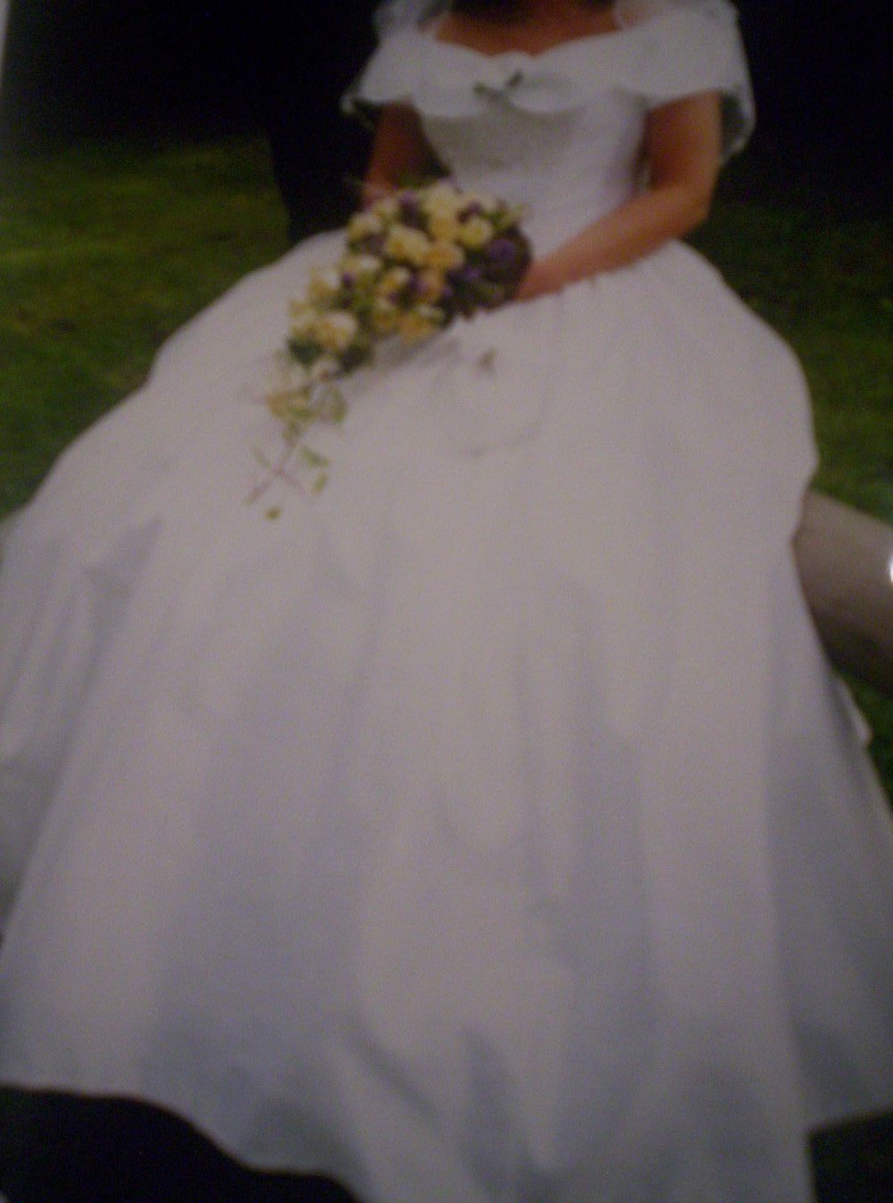 Brautkleid Lohrengel Modellkleid weiß edel Rosen Carmen Rosen Gr. 40