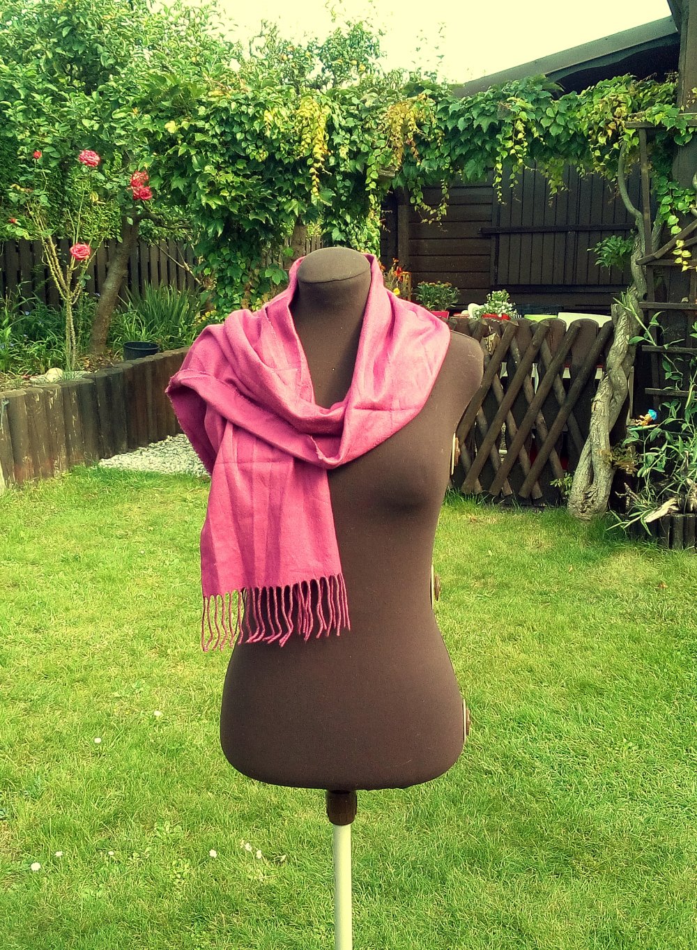 Fleecetuch mit Fransen