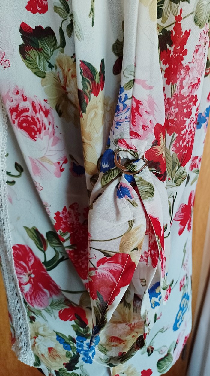 Ausgefallene Bluse mit Blumenmotiv, by Citta, ca. Gr. 38