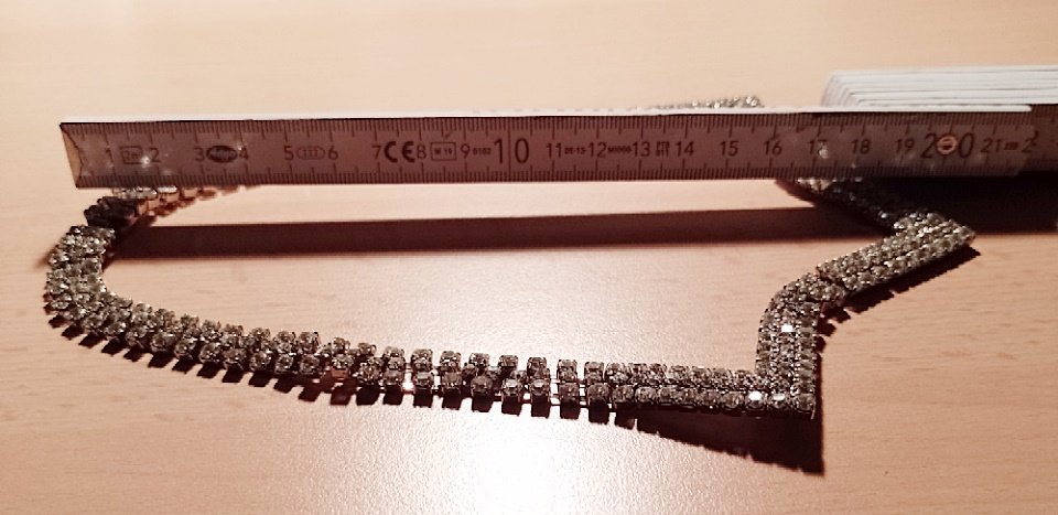 Ausgefallene Strasskette