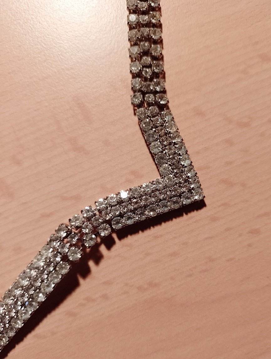 Ausgefallene Strasskette