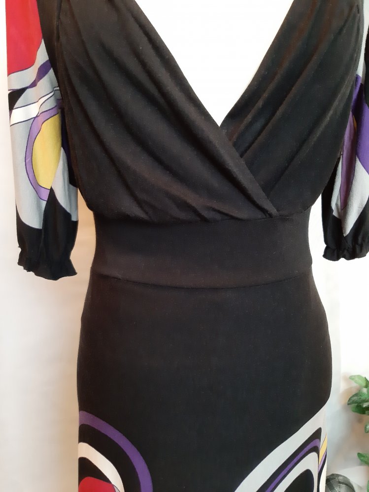 Retrolook gefällig? Übergangskleid im Paisleymuster