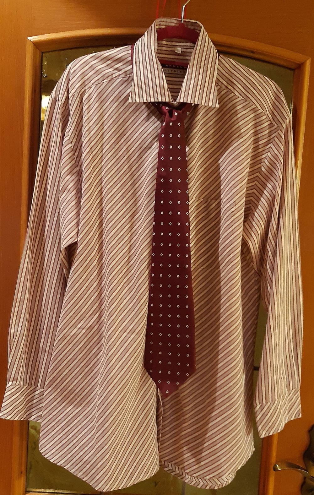 Herrenhemd XL mit Krawatte