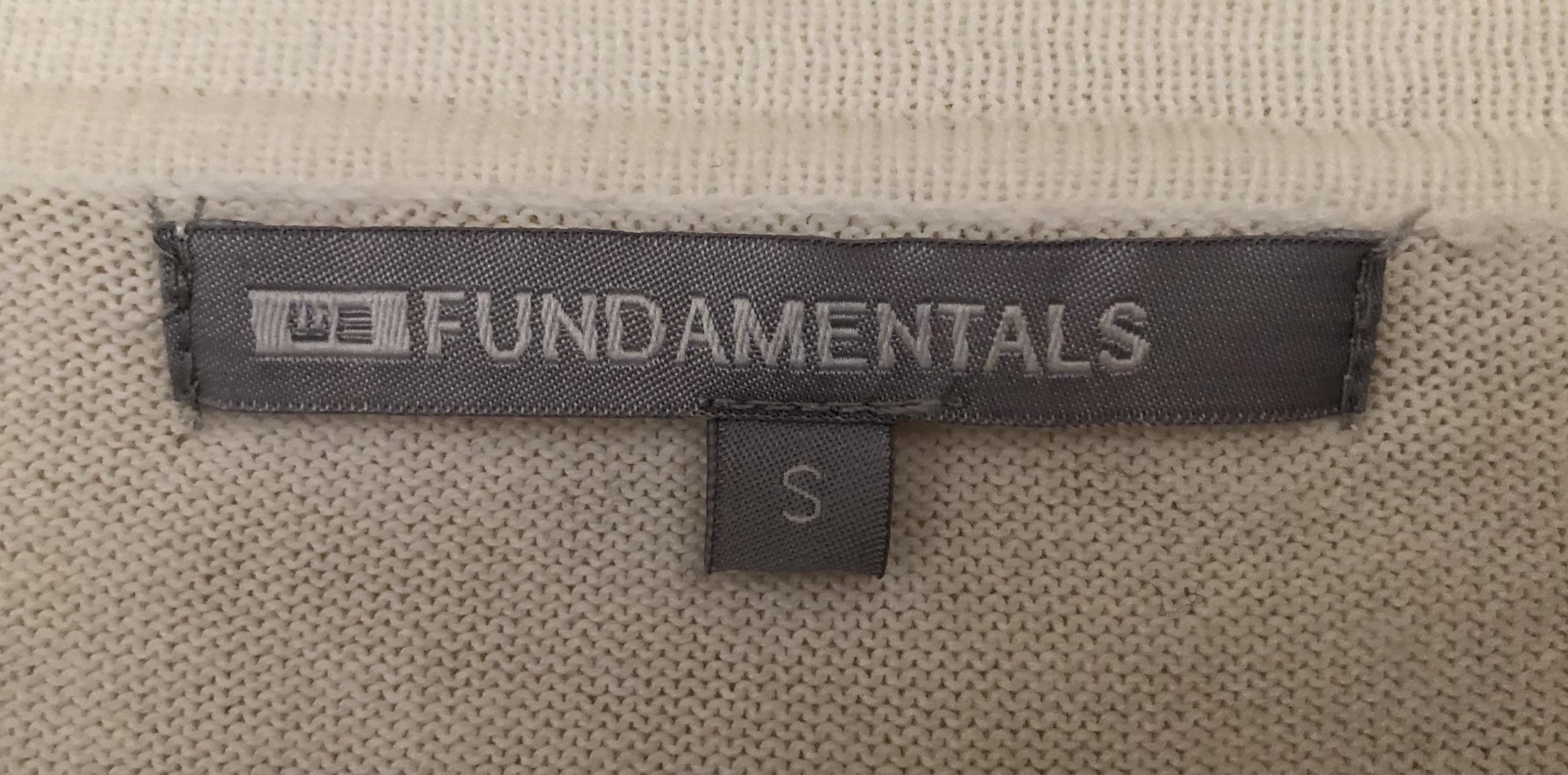 Weiße, dünne Strickjacke von WE! Ungetragen!