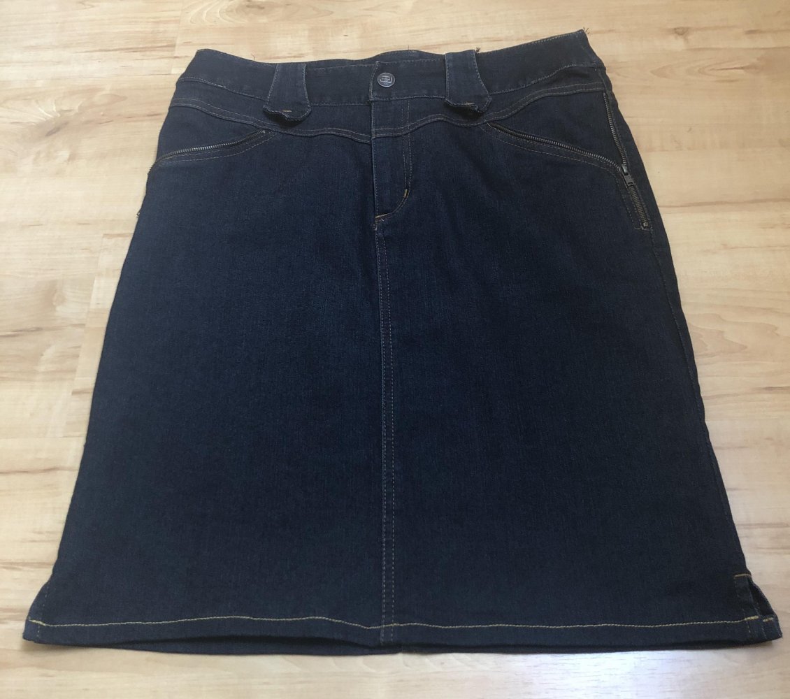 Besonderer Jeans-Rock mit auffälligen Taschen! Wie neu!