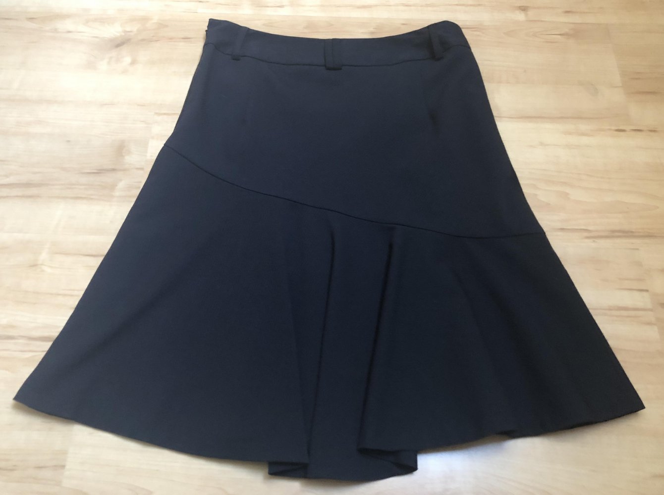 Süßer schwarzer Business-Rock! Wie neu!