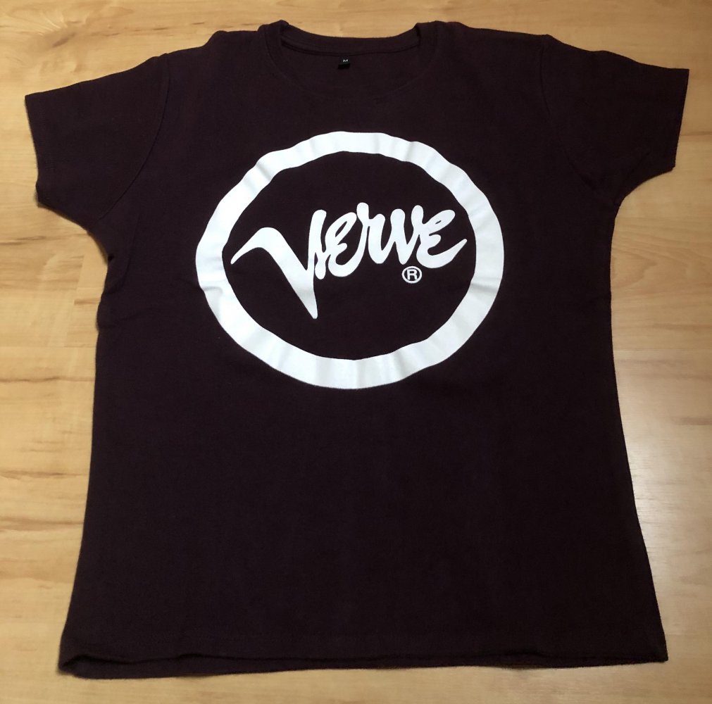 Cooles Verve T-Shirt in Brombeerrot! Neu!