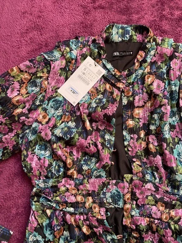 Zara Blumenkleid 