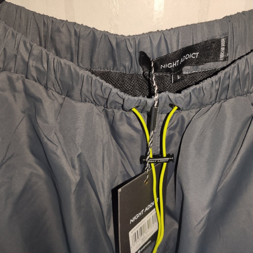 Night Addict Sporthose neu M - L