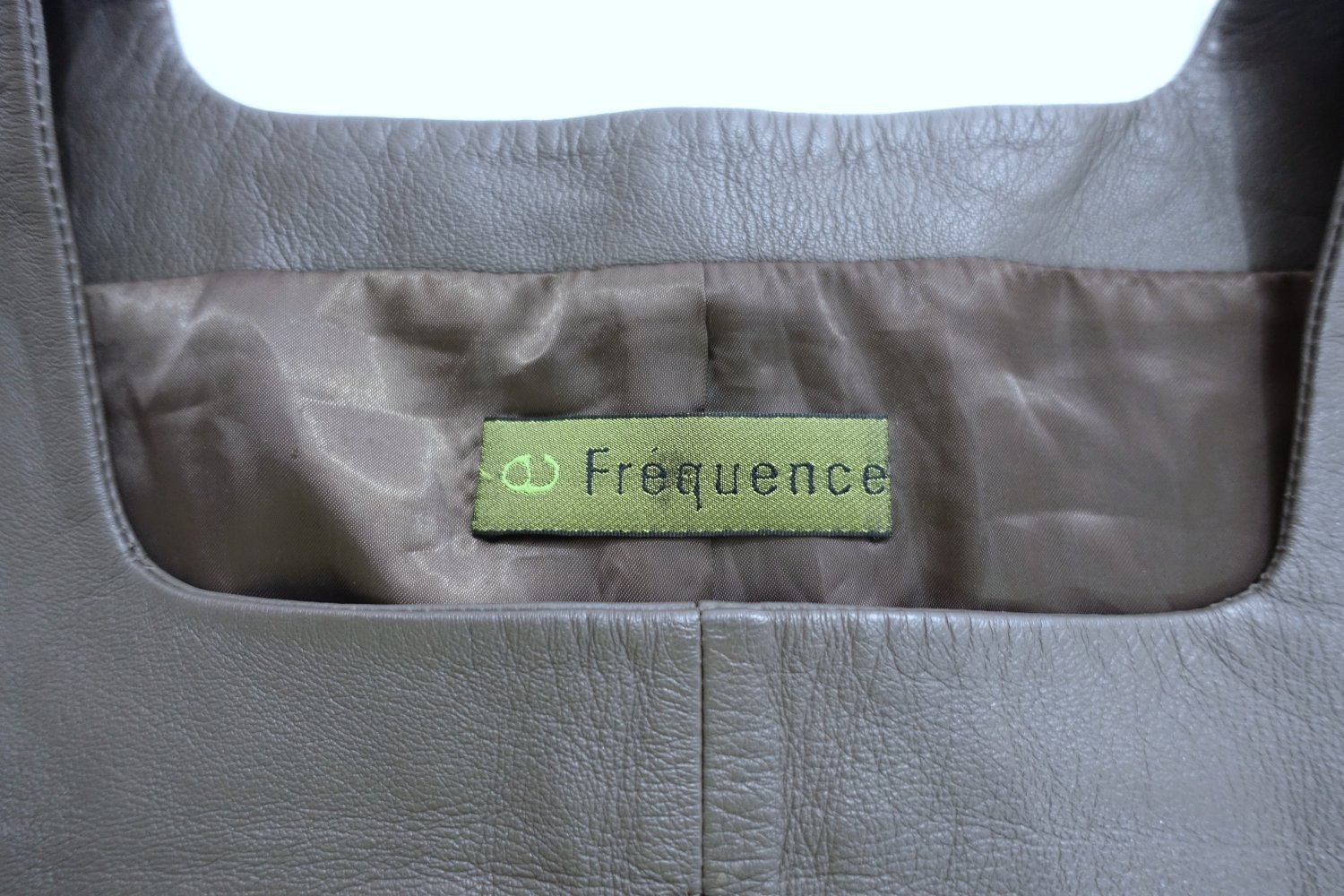 é Fréquence by nook... Rock + Oberteil, Avantgarde, Leder, S/M