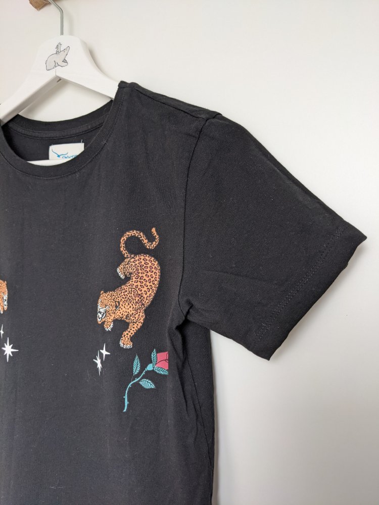 T-Shirt mit Raubkatzenmotiv von Twintip